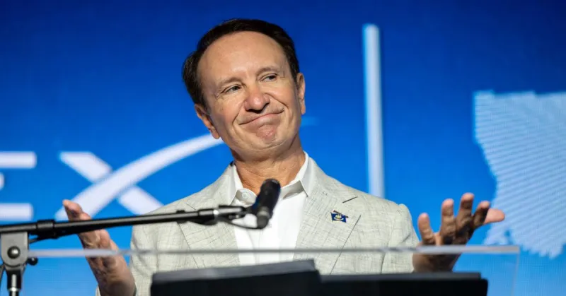 Gov. Jeff Landry weighs in on the LSU, SEC drama. 'Don't hate the player, hate the game'