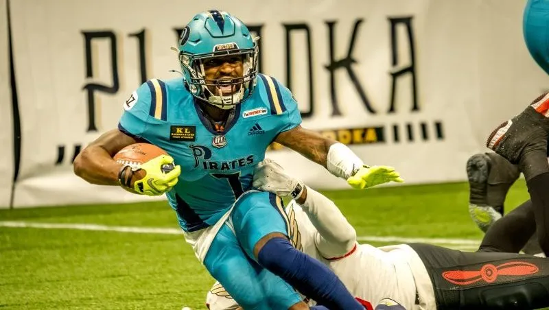 Hahnville alum Williams stars for IFL's Pirates