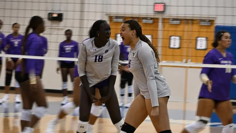 Hall, Lopez Shine in Collegiate Debuts as Privateers Sweep Alcorn in Season Opener