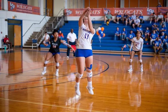 Wildcats Split Pair of Matches to End Wolf Pack Welcome