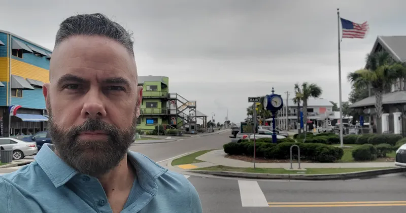 Famous storm chaser finds peace amid the chaos in Bay St. Louis: 'Absolutely feels like home'
