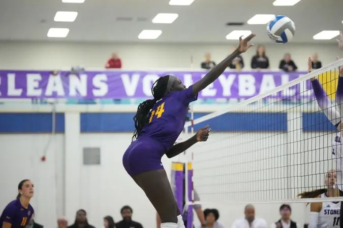 Volleyball Gears Up For First Road Trip of Season at San Jose State