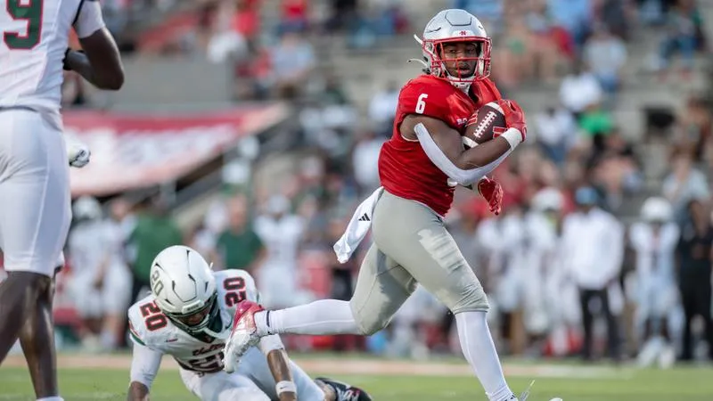 Colonels to Face K-State in First Road Test