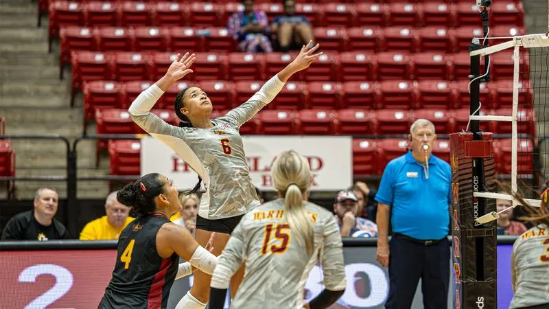 Warhawks Drop Opening Match in Phoenix to GCU