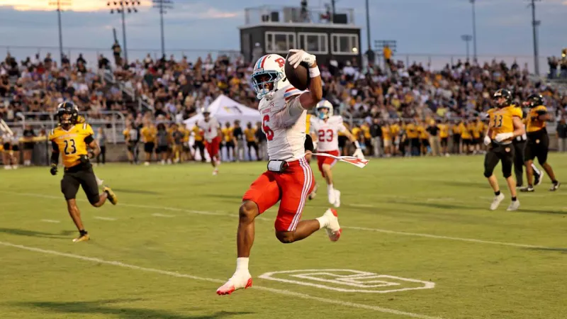 Photos: University Lab vs. Archbishop Rummel High School | 2026 Louisiana High School Football Under the Lights