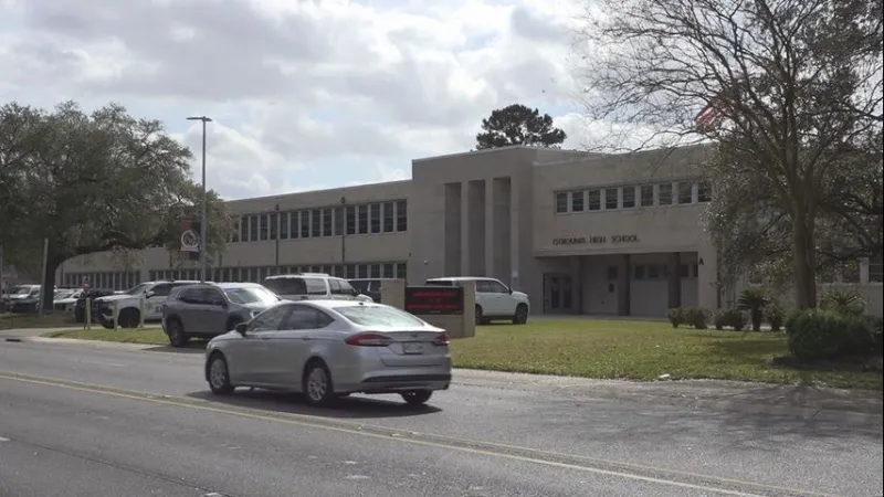 Teen organizes walk to honor Istrouma High students who were killed