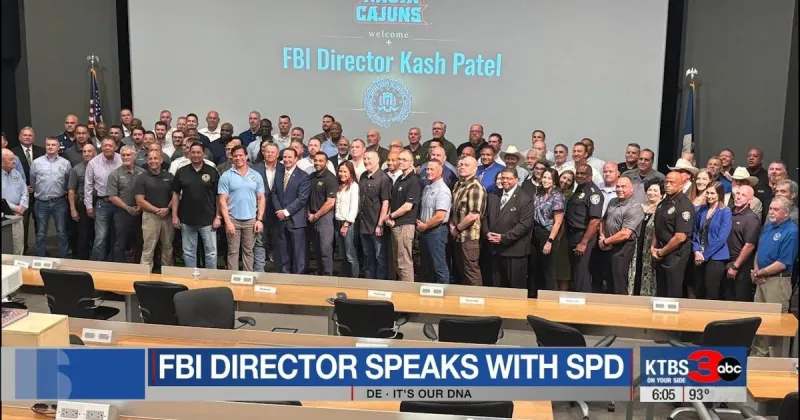 FBI director meets with Shreveport police chief to expand federal support and training