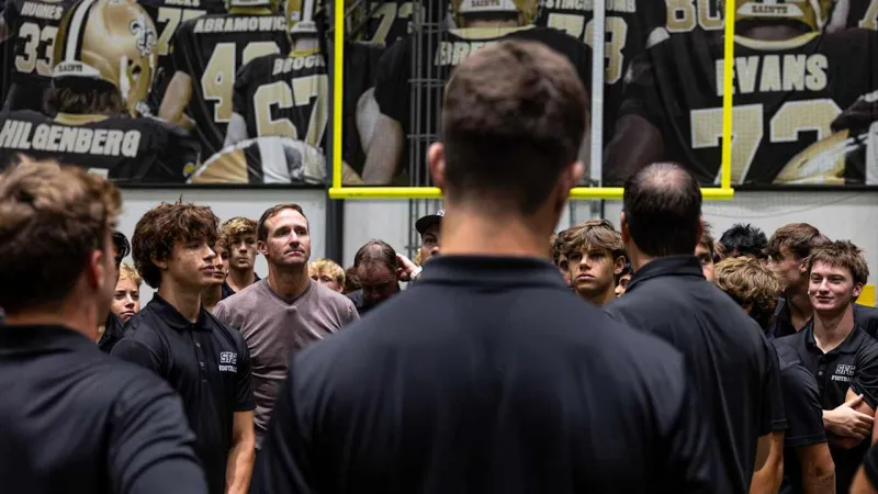 Photos: Drew Brees, son Baylen tour Ochsner Sports Performance Center with Santa Fe Christian High School football team