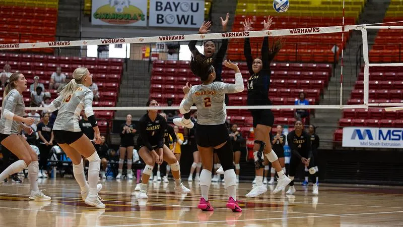 Warhawks Defeat McNeese in Four Sets