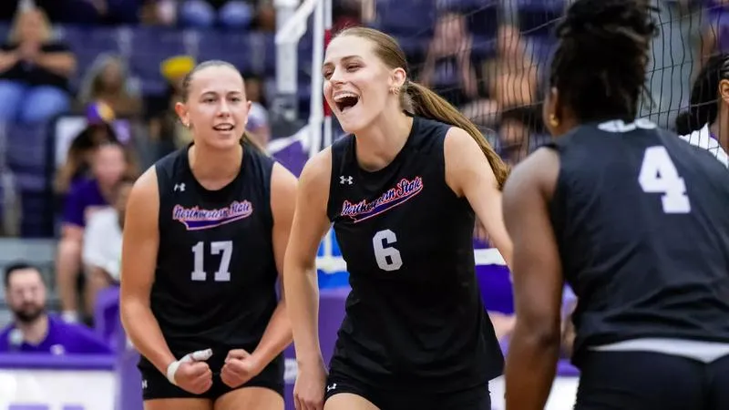 Demons clutch up in 3-1 win over ULM