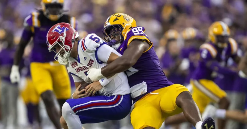 Scott Rabalais: LSU turns attention to Ole Miss after a lights out/blackout game against La. Tech