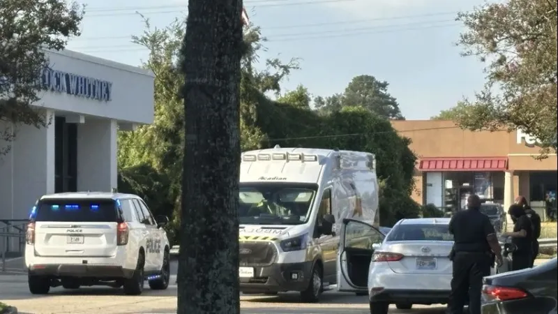 Pedestrian struck on College Drive near Hancock Whitney Bank