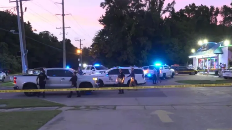 HAPPENING NOW: Large police presence at N. Ardenwood Drive and Renoir Avenue for reported shooting
