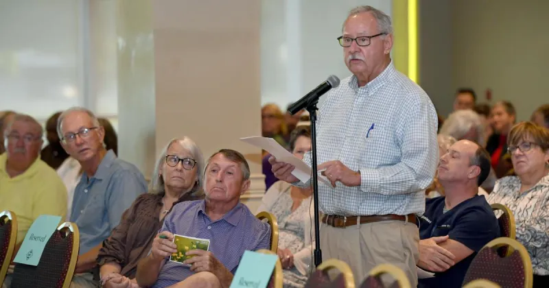 Residents question proposed golf course changes, conservancy after hearing final City Park proposal