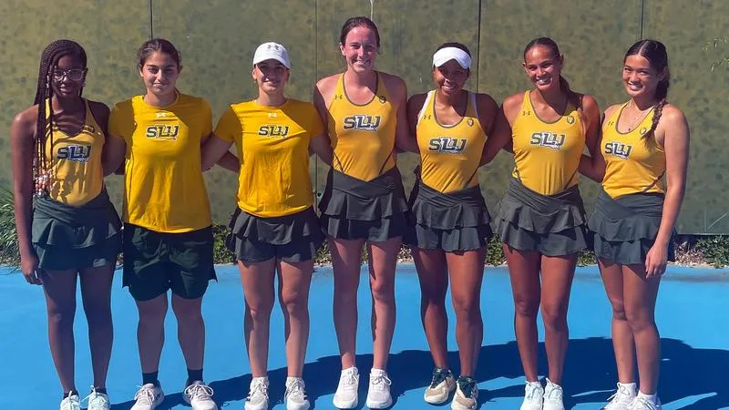 Hutto, Tetradze Lead Southeastern in Fall Opener