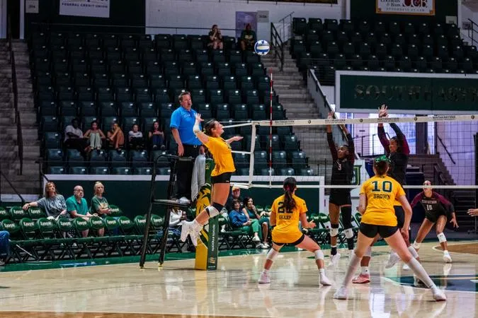 SLU Closes Non-Conference Slate in Loss to UC San Diego