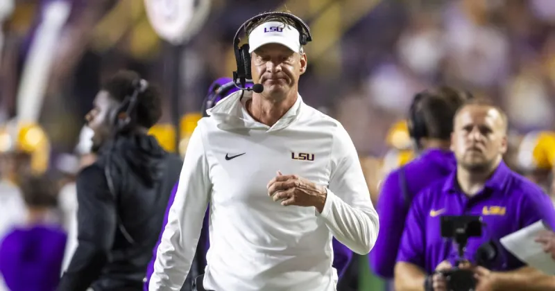 LSU's Lane Kiffin makes appearance on ESPN's GameDay to loud boos, shares latest on Sam Leavitt