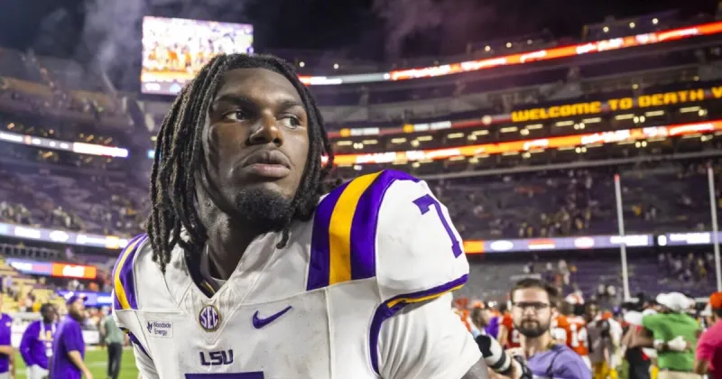 LSU football loses star TE Trey'Dez Green to injury vs. Ole Miss. Here's the latest.