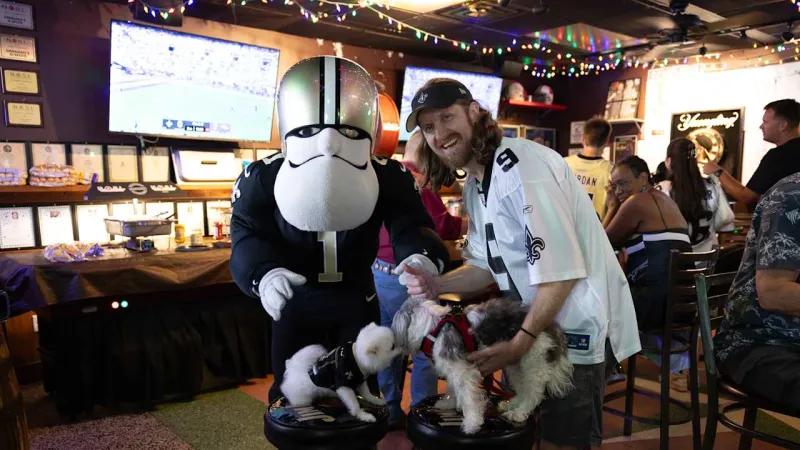 Photos: Watch Party at Gennaro's Bar presented by Bud Light | Saints at Ravens | 2026 NFL Week 2