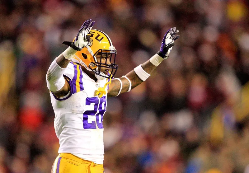 Detroit Brings Back Jalen Mills To Shore Up Struggling Secondary
