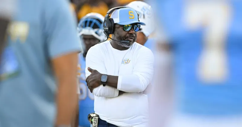 Does an offensive play-caller change mean a new Southern playbook? Marshall Faulk explains.
