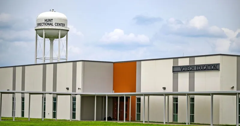 Elayn Hunt correctional officer arrested for alleged second-degree battery of restrained inmate