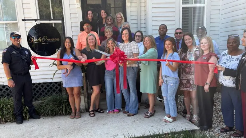 Ribbon-cutting held on Wednesday to celebrate Amite's new lunch spot