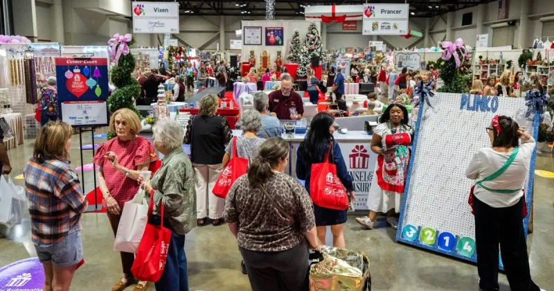 Tinsel & Treasures returns with record 150 vendors, 33 years of holiday shopping tradition