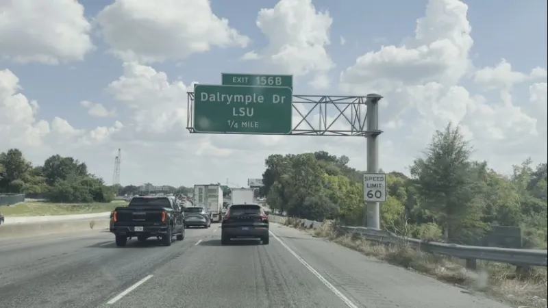 Baton Rouge drivers frustrated by ongoing I-10 widening project