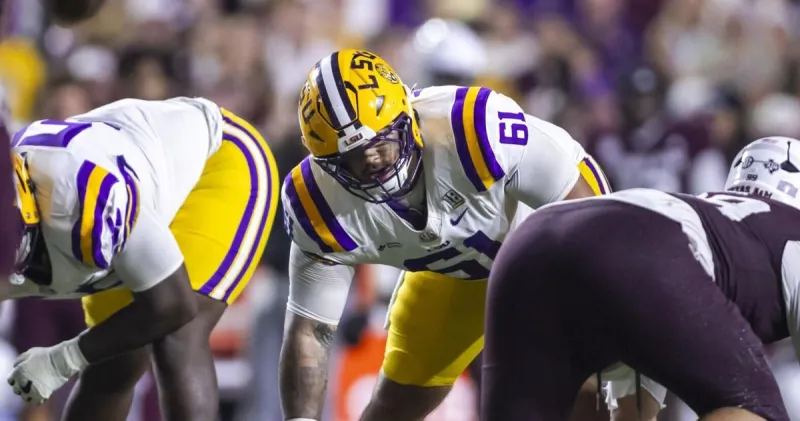 A look at the change Lane Kiffin made to LSU's offensive line ahead of the Texas A&M win