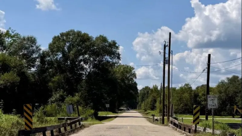 Old Genessee Road closing for 6 months as crews work to replace bridge west of US 51 in Tangipahoa Parish