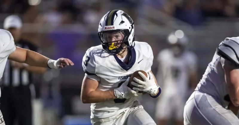 Who was the Baton Rouge area high school athlete of the week for Sept. 21-26? Vote now.