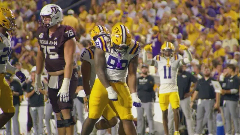 Senate passes college sports bill that would rein in athlete payments and transfers