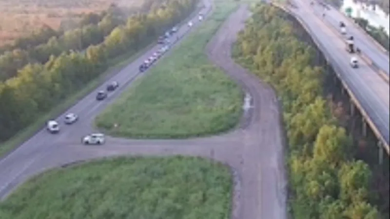 US 51 closed as authorities search for suspect who jumped out of vehicle after pursuit near Manchac