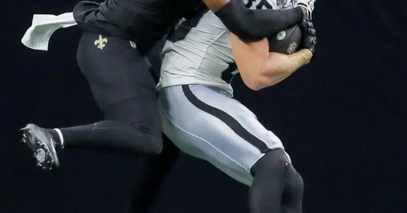 Lessons learned: How the Raiders kept the Saints guessing with star TE Brock Bowers