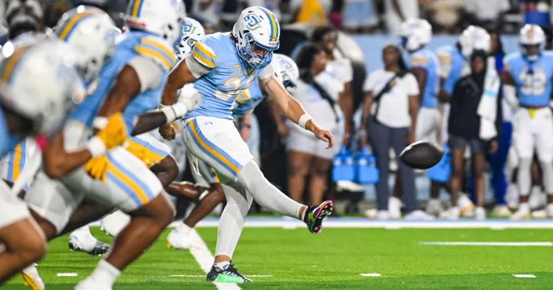 Marshall Faulk criticizes Southern's kickers after poor season start: 'They suck right now.'