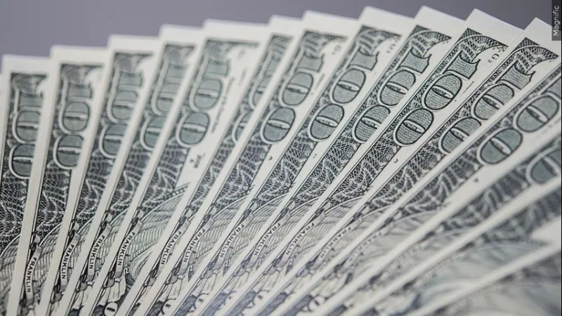 Deputies arrest woman who allegedly stole $10K from 67-year-old after opening bank accounts using stolen ID