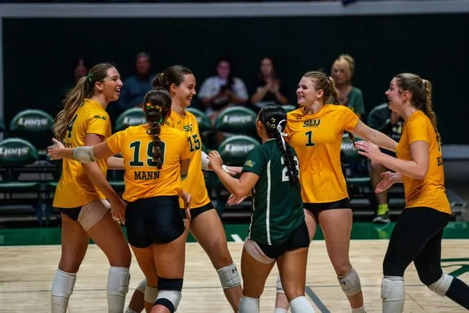 SLU Wraps Up Road Slate at NSU, East Texas A&M