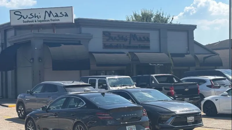 BRPD: Man armed with hammer arrested for carjacking at Sushi Masa