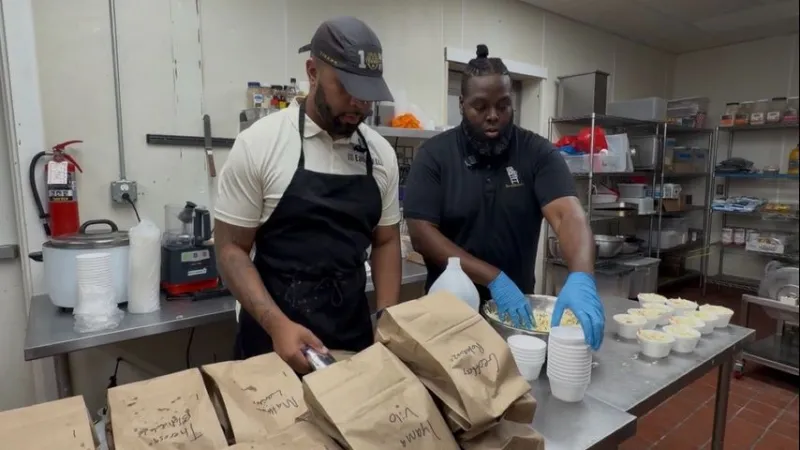 2 local healthcare providers open soul food restaurant along Florida Boulevard in Baton Rouge
