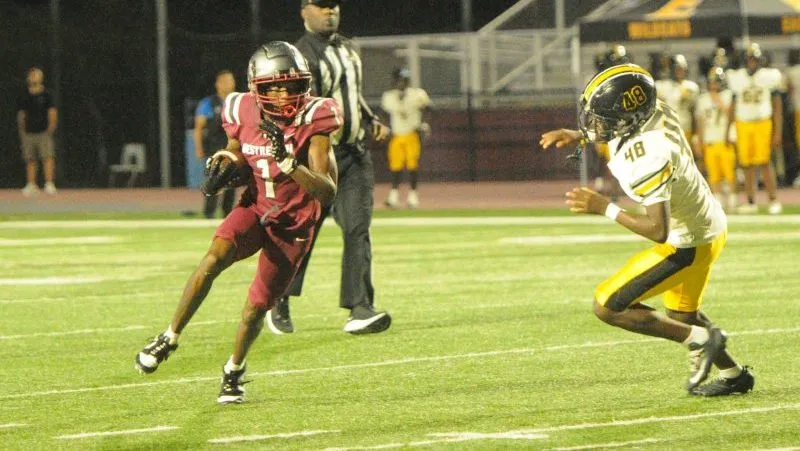 Dabney scores 3 TDs as Destrehan shuts out East St. John