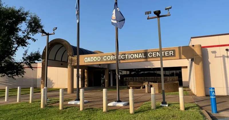 Retired justice offers to revive Judge Thaxton's work on Caddo jail overcrowding