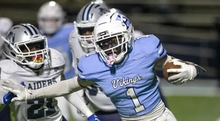 College football: Former Airline star Kenny Darby has 12 catches in Kentucky's OT victory over South Carolina