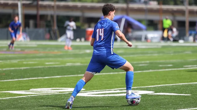 Wildcats Drop Road Match in San Antonio