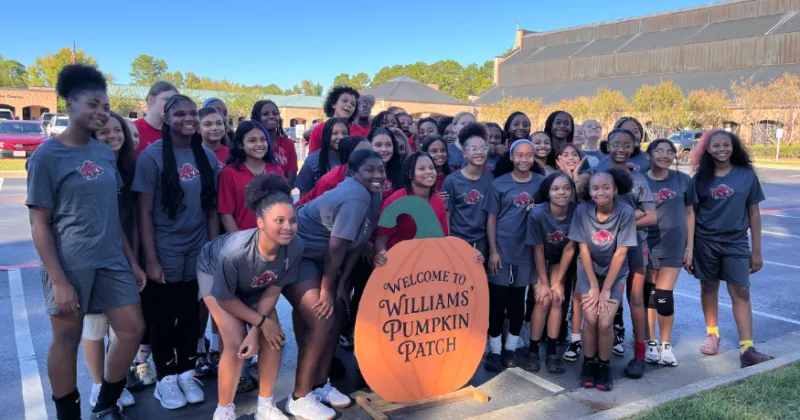 Williams Memorial United Methodist Church commemorates 25 years of its celebrated pumpkin patch