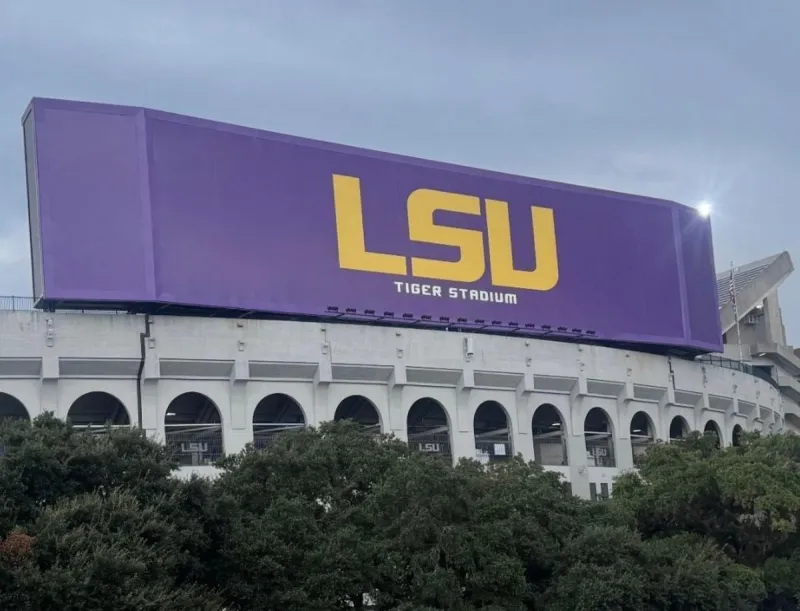 Hilarious Video Shows LSU Student 'Tackling' A Stop Sign