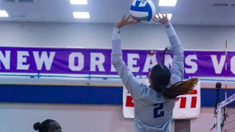 Franco Eclipses 2,000 Collegiate Assists, Privateers' Rally Falls Short at Nicholls