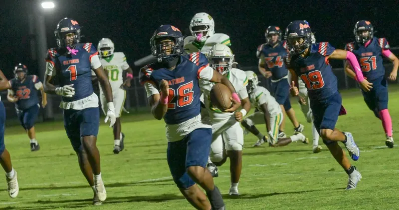 Beau Chene makes history with blowout district win to achieve 6-0 start