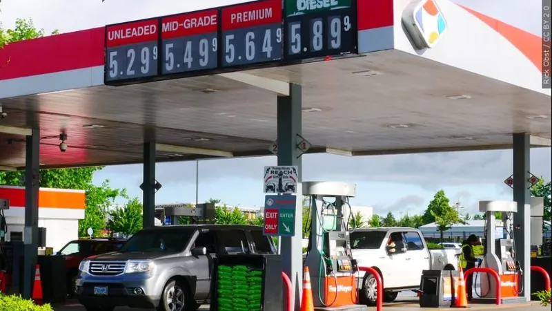 Trump says US to get diesel from Russia, relaxing pressure on Moscow to ease prices before midterms
