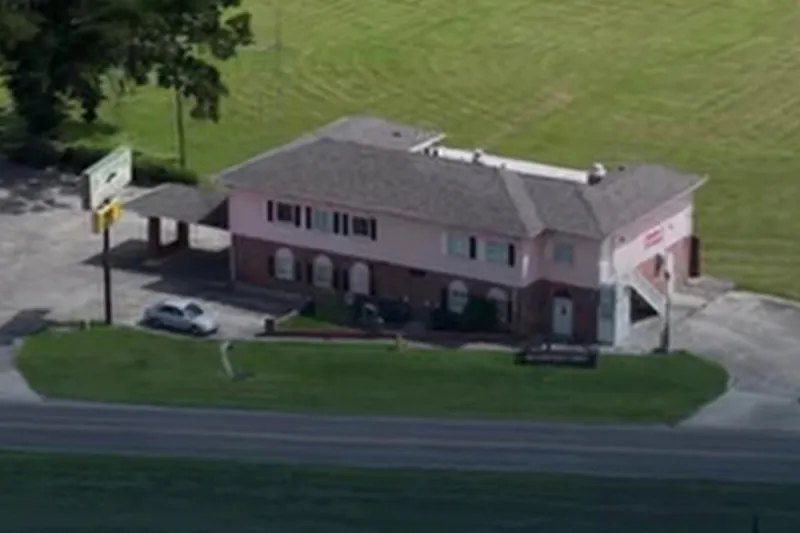 Another Evangeline Thruway Motel Shut Down